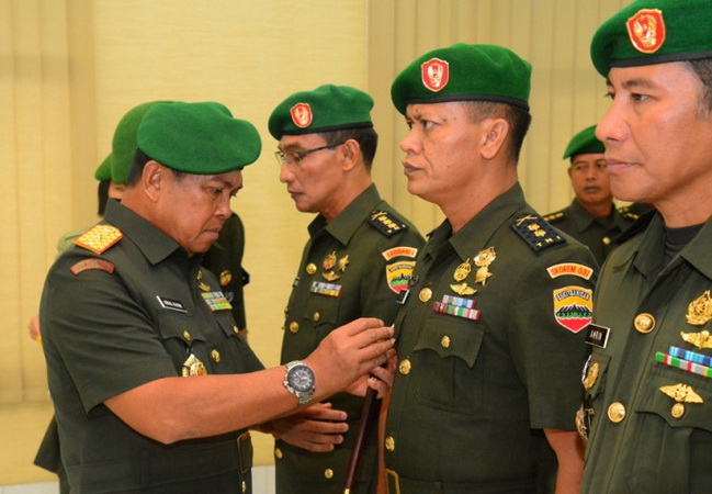 Danrem Abdul Karim Pimpin Sertijab 3 Perwira Menengah Korem 031/WB